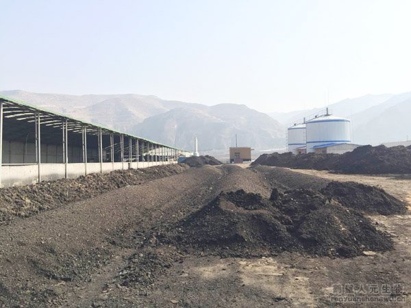 大型牛糞有機肥生產線條垛式堆肥發(fā)酵