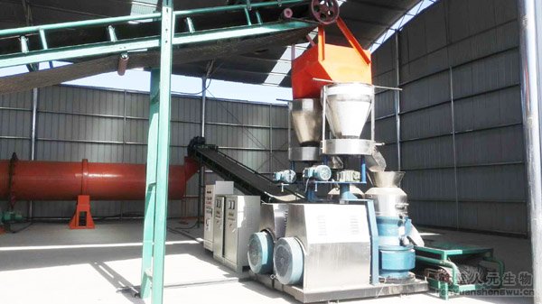 干法輥壓造粒機(jī)結(jié)構(gòu)圖